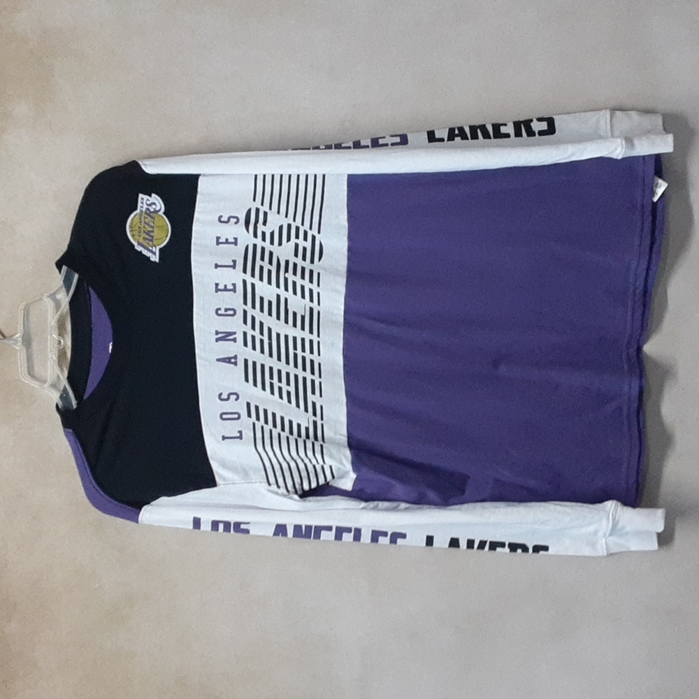 LA Lakers long sleeve jersey shirt size medium